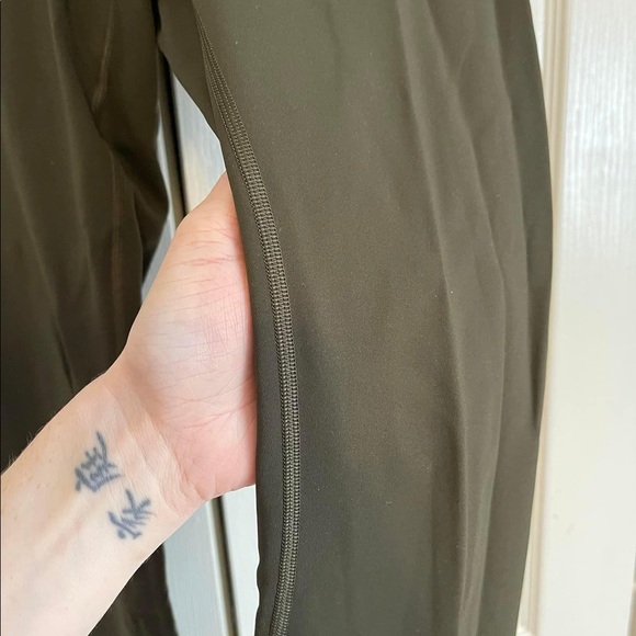 Lululemon Wonder under High-rise leggings 25” Olive green - Picture 3 of 4
